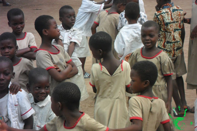 Scuola primaria in Togo, bambini promossi e bocciati