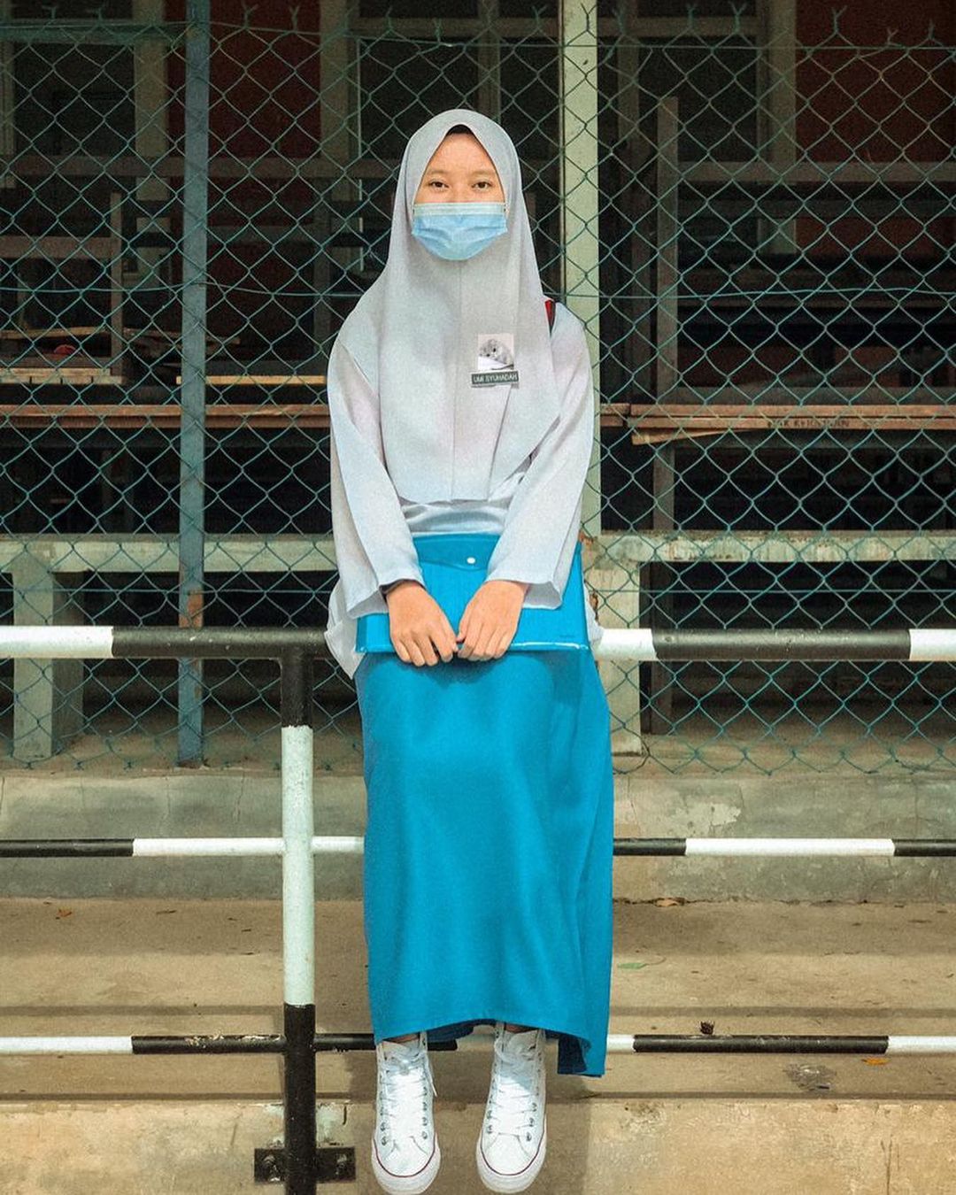 Koleksi gambar awek sekolah 9