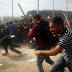 Guardian: Στο χείλος του χάους η Ελλάδα! Έρχεται βίαιη εξέγερση λαθρομεταναστών!