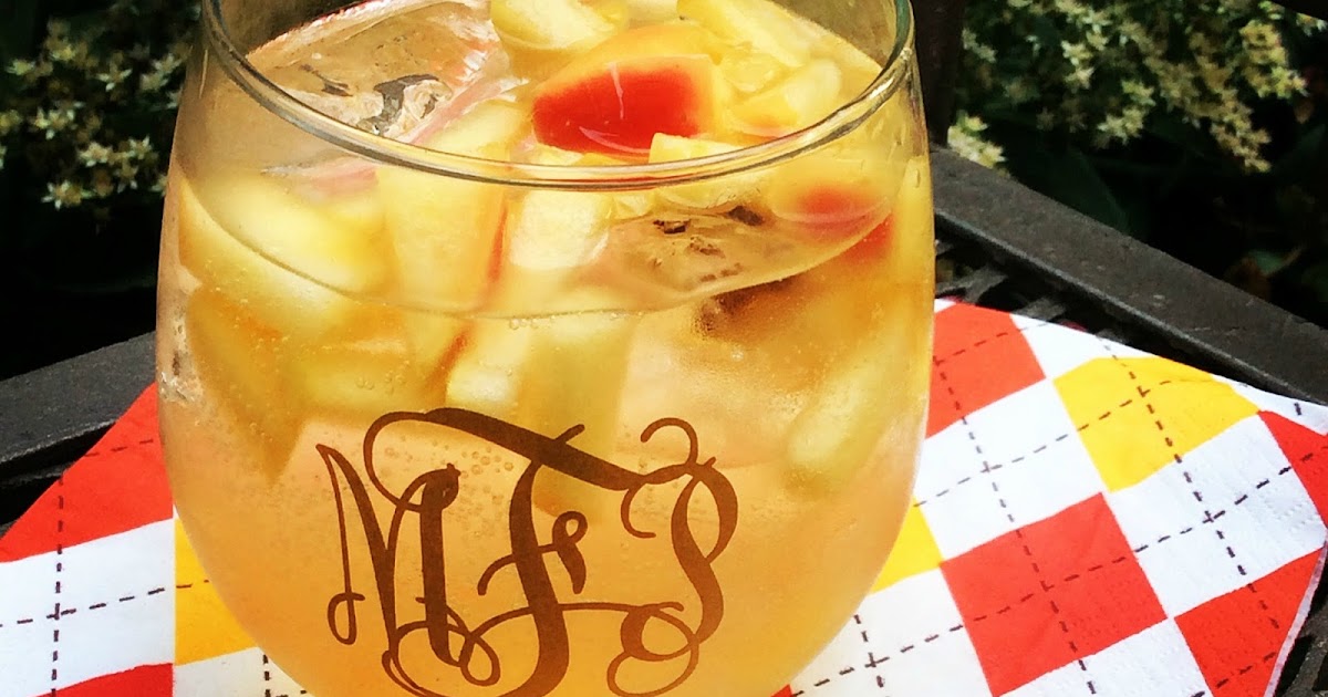 The Happy Little Hive Happy Hour [Honeycrisp Sangria]