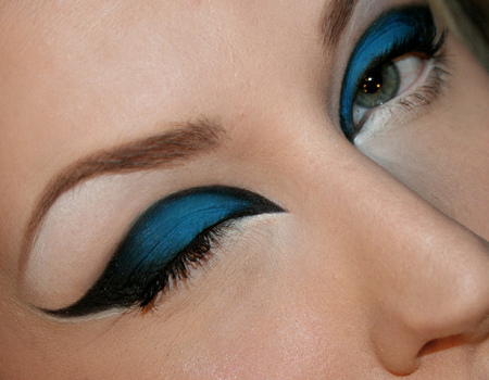 Royal Blue Eye Makeup