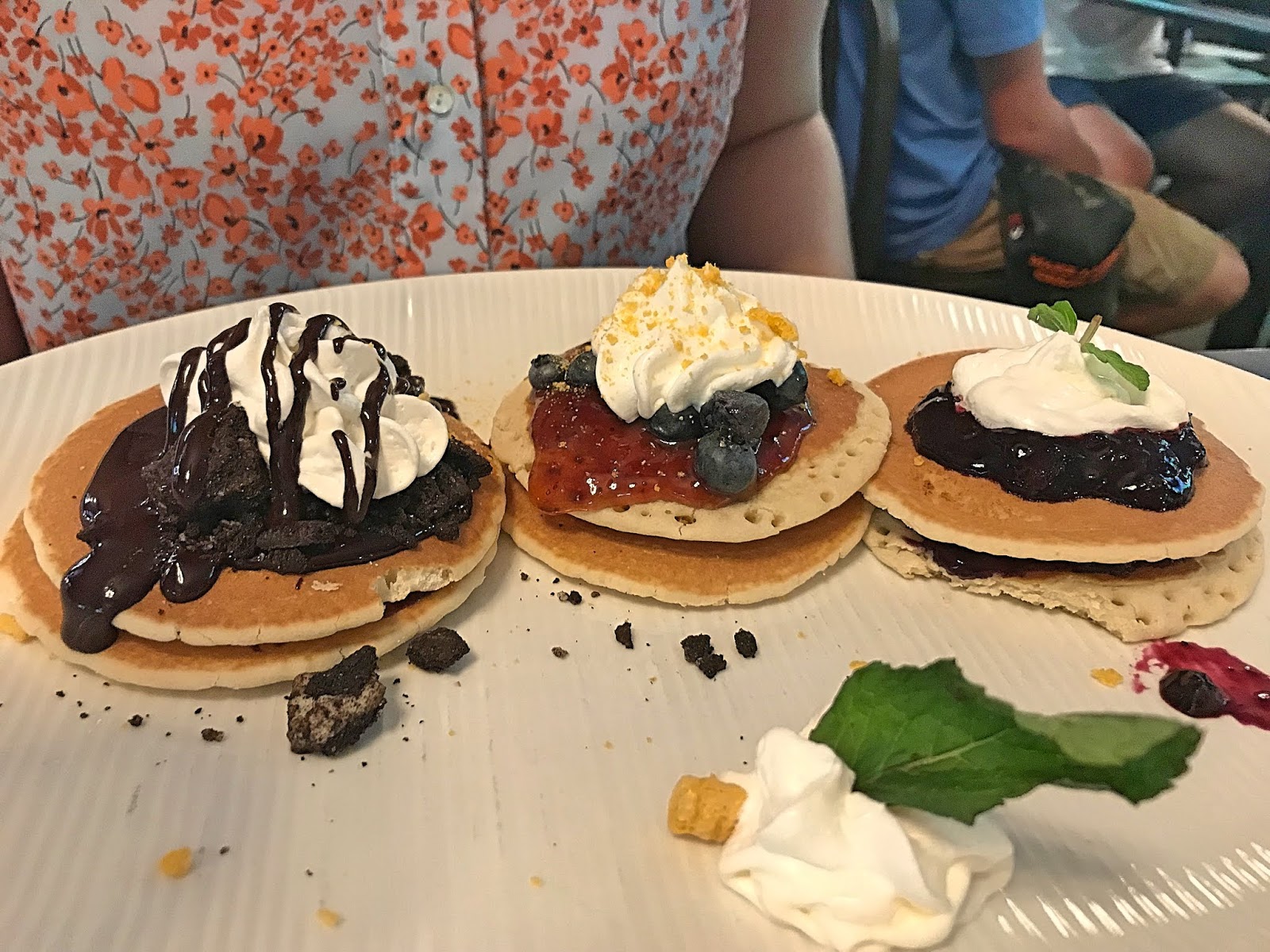 [DC Downtown] Proper 21 Pancake Flights, Brunch Burgers, and Booze