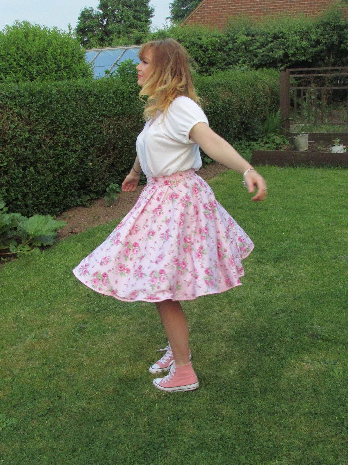 Lollipop : My Home Sewn Floral Pleated Skirt