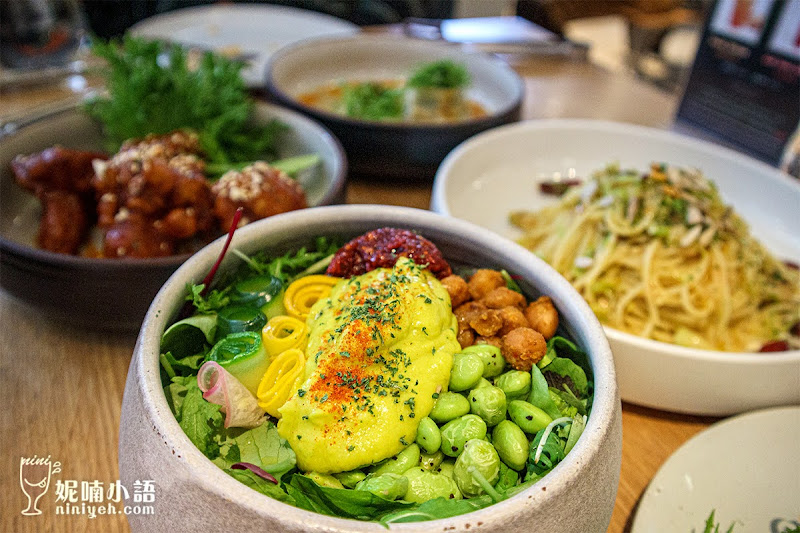 【大安區美食】小小樹食敦南店。新潮流最美蔬食餐廳