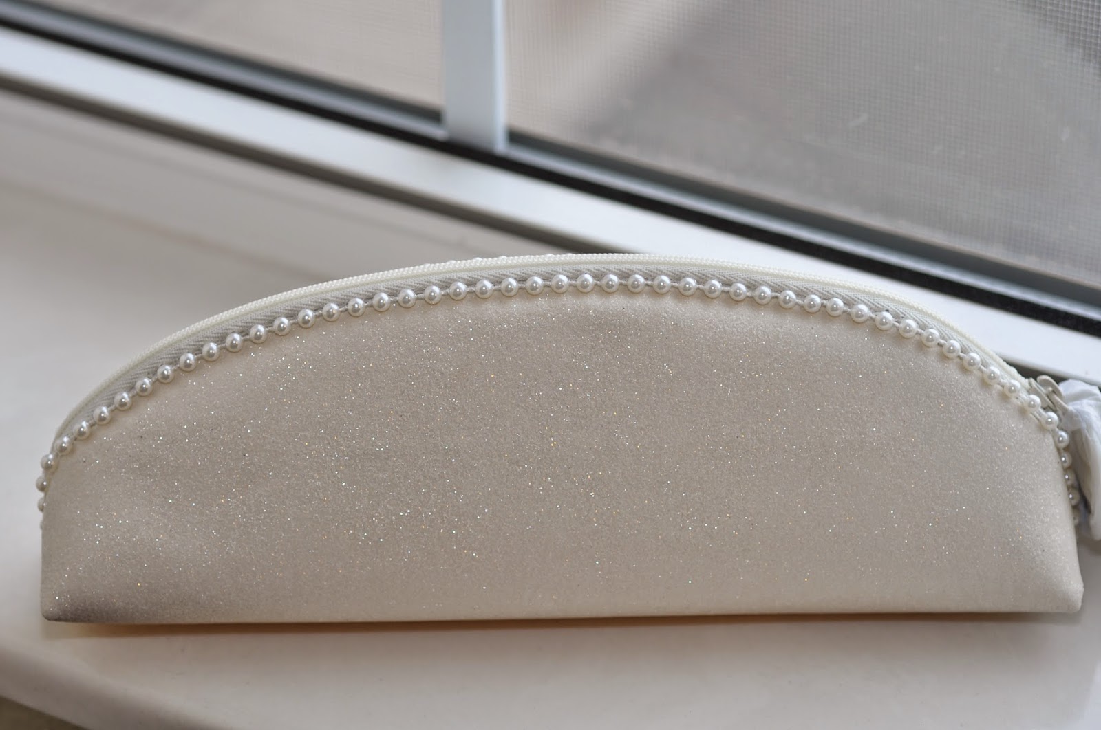 MAC Holiday 2014 Keepsakes Studio Brush Kit Review The Shades Of U