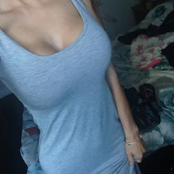 Jennifer Ann  Selfie My new dress Foto 14