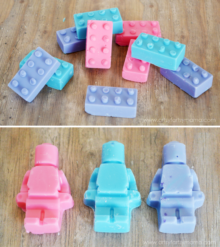 DIY Lego Chocolates at artsyfartsymama.com #giftidea #LEGO