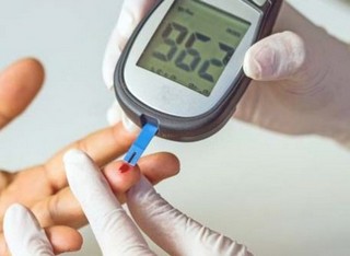 seker komasi belirtileri ve sebepleri tahlil doktorum