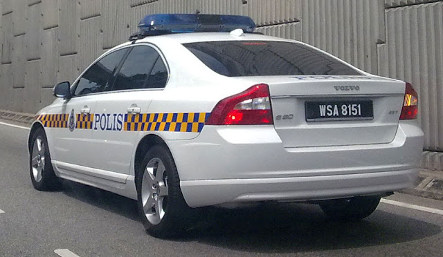 Polis Volvo