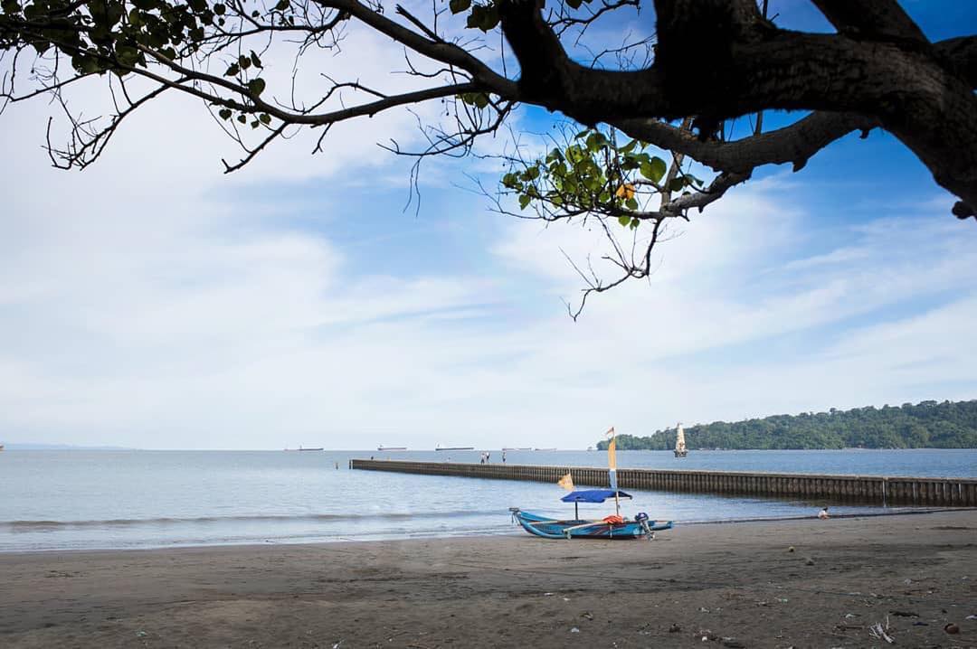 Salah Satu Wisata Pantai Indah Di Jawa Barat Yaitu