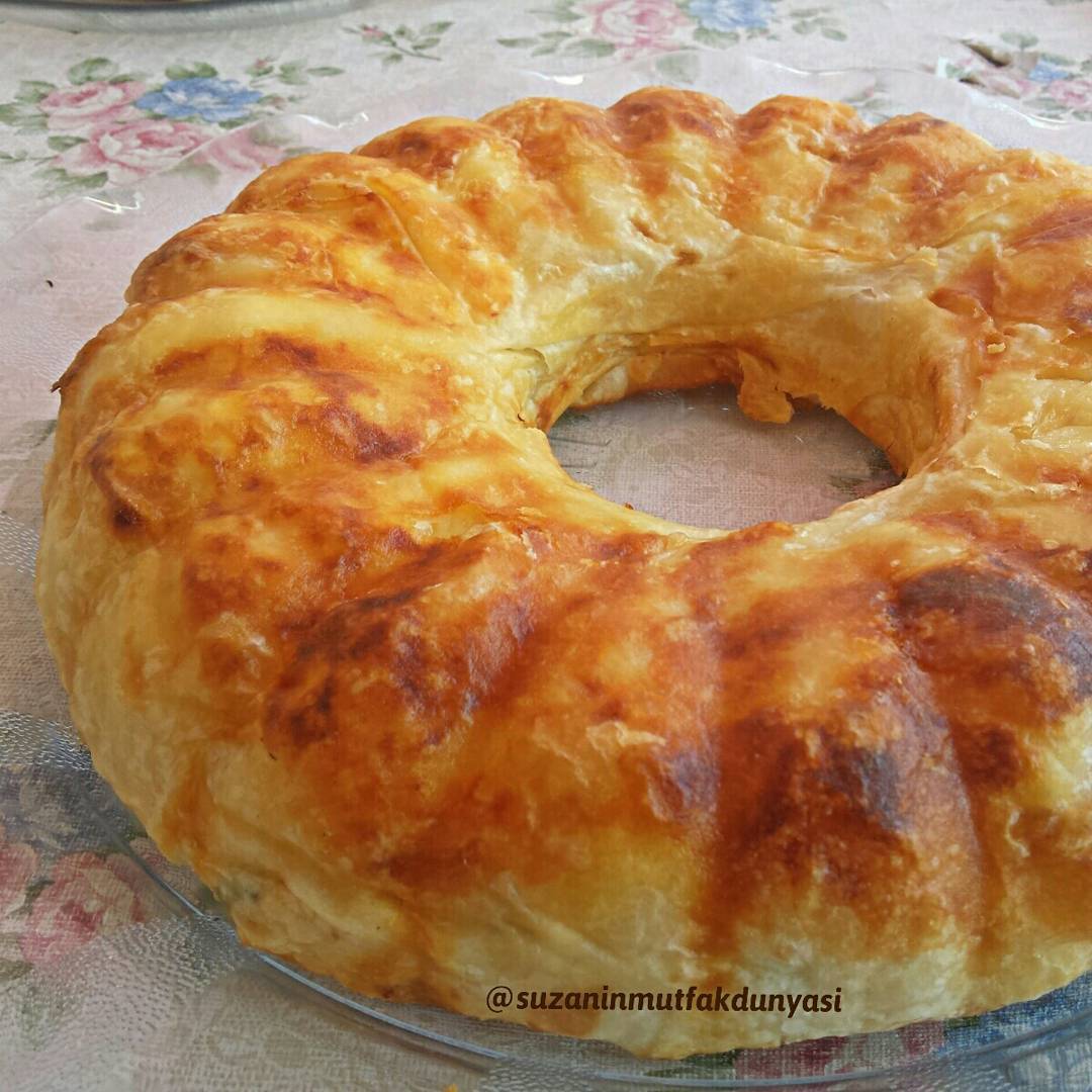 KEK KALIBINDA BÖREK Pratik Tarifler