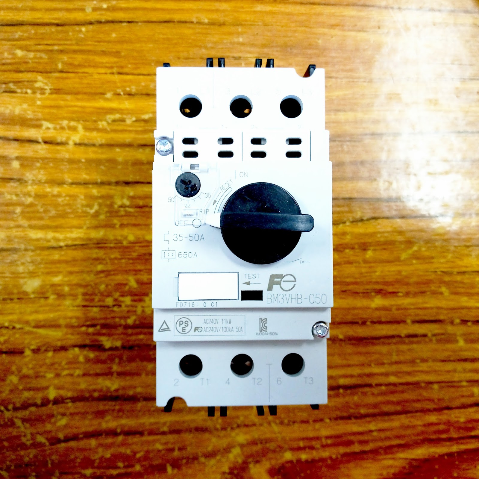 興昌電機 Hing Cheong Electric Fuji Electric Motor Circuit Breaker BM3VHB050