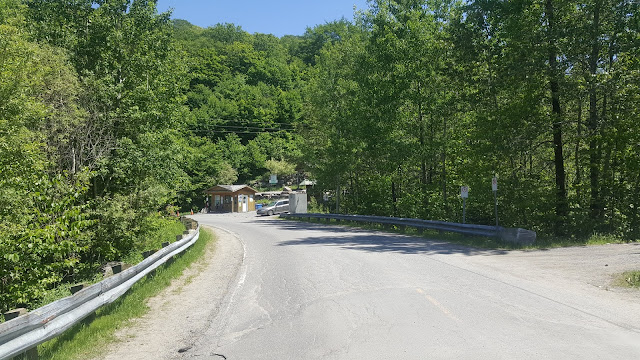 Point de départ pour le Round Top aux monts Sutton