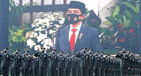 Andai Jokowi Berhasil Puaskan Rakyat, TNI Tidak Perlu Sibuk Copot Baliho