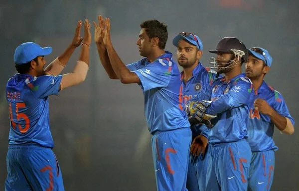 Cricket, Sports, Entertainment, India beat Aus 7 Wickets, ICC, T-20 World Cup, Dhaka, India crush Australia to finish league unbeaten