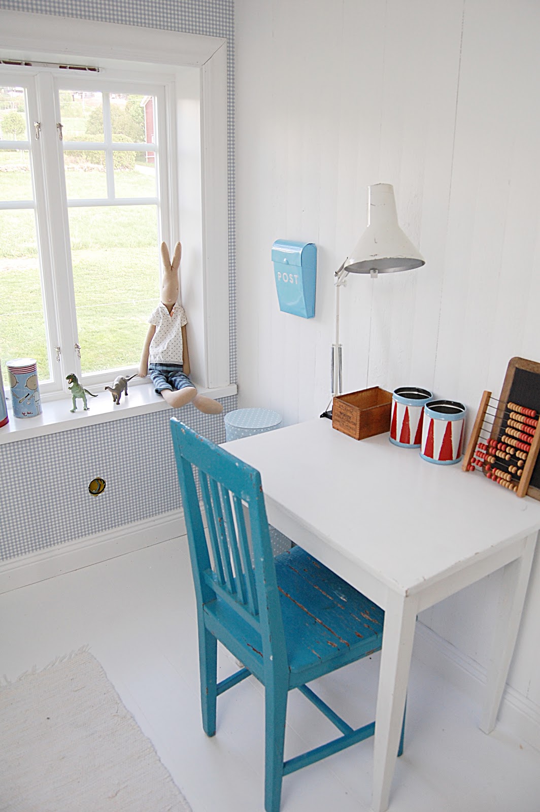 Jordgubbar med mjölk: Pojkrum