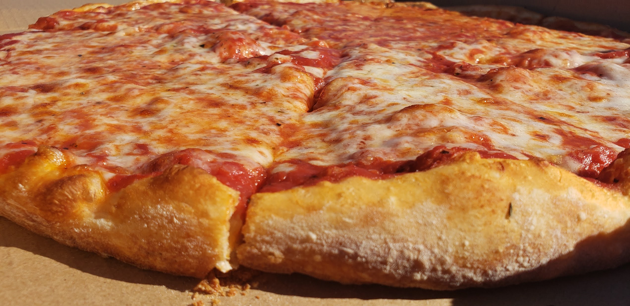 Roberto's Pizza and Restaurant Scranton NEPA Pizza Review