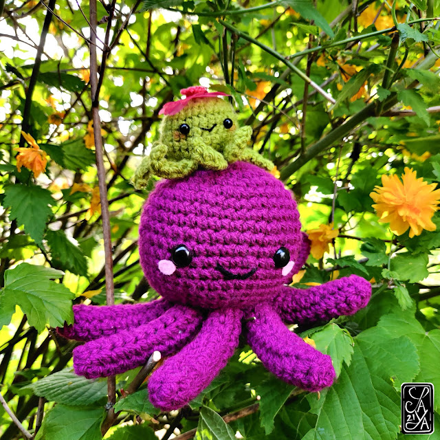 Poulpe violet - Amigurumi peluche pieuvre - Unique piece - crochet plush octopus purple cute mignon kawaii Saya's Art