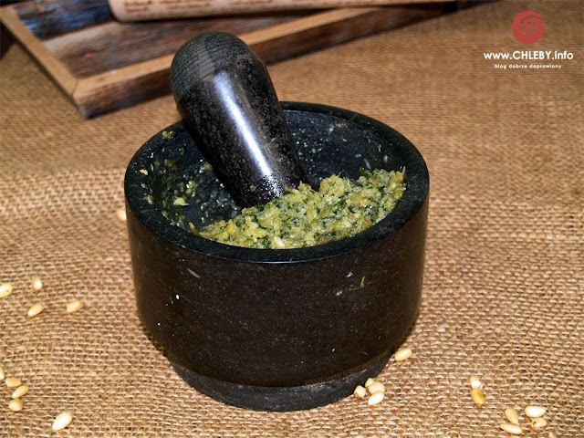Pesto z bazylii
