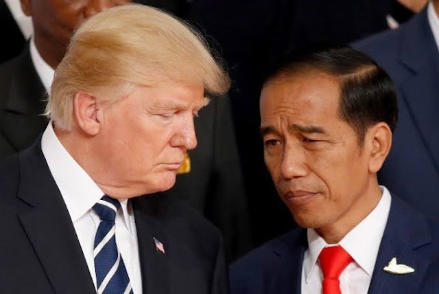 Yakinkan Rakyatnya, Trump Bersedia Jadi Orang Pertama yang Diberi Vaksin Corona Yakinkan Rakyatnya, Trump Bersedia Jadi Orang Pertama yang Diberi Vaksin Corona