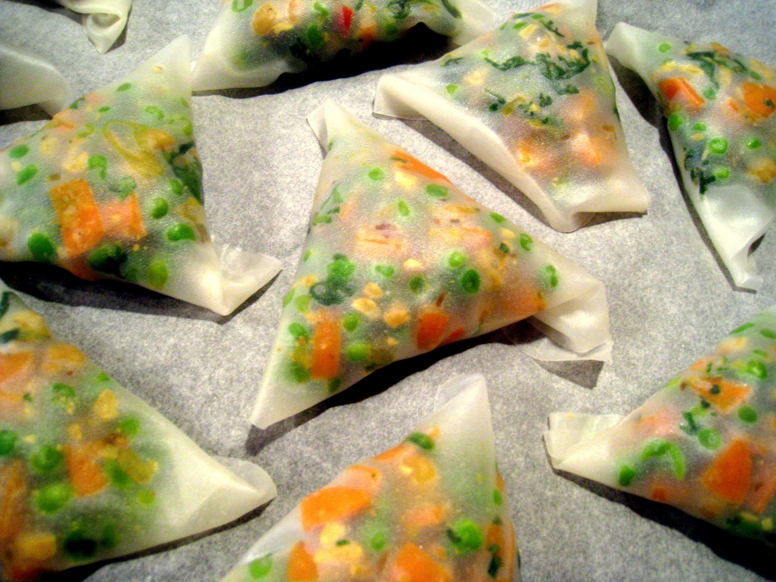 Nachgekocht: Samosas mit Minz-Chutney....himmlisch indisch