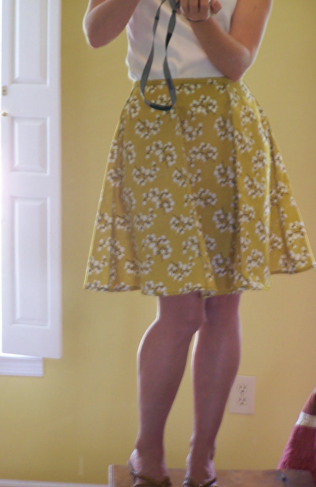 n' stitches designs Gored Skirt Tutorial!