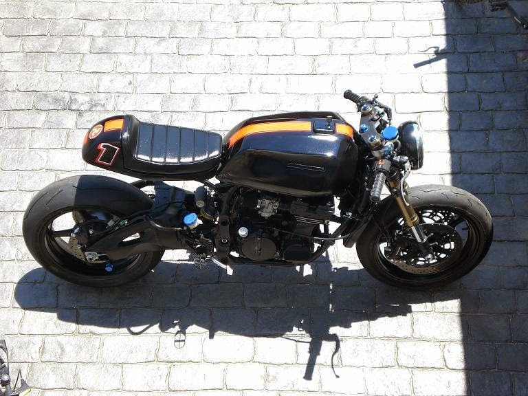 Kawasaki GPX 600R Cafe Racer | 99garage | Cafe Racers Customs Passion