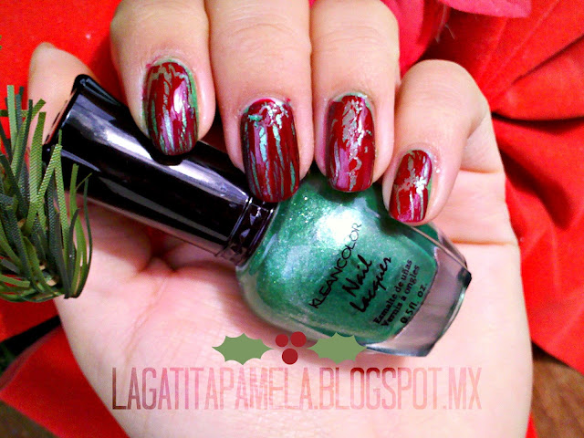 christmas red and green nails