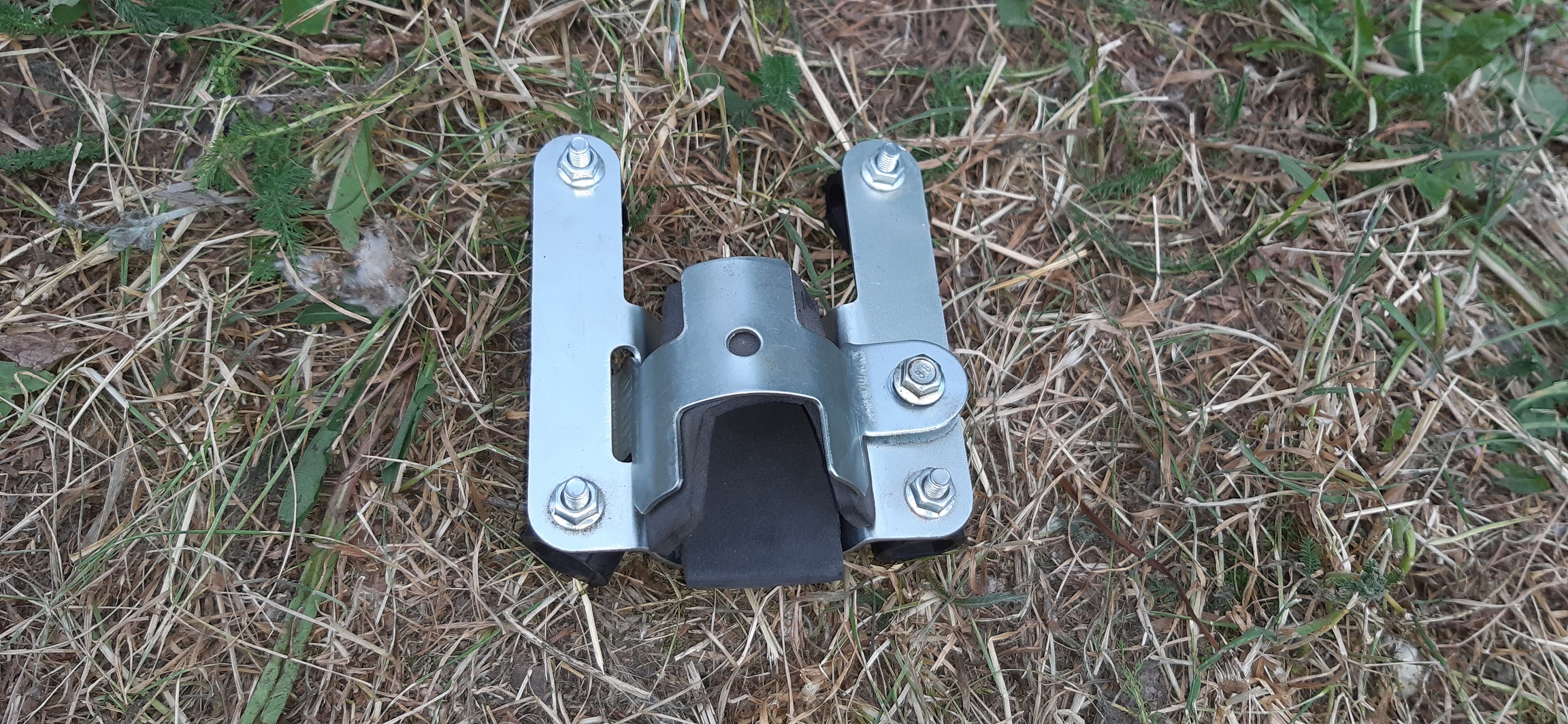 ВОЛГА бортовой журнал: Замена крепления подвесного бензонасоса