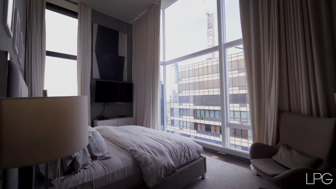 38 Interior Design Photos vs. 20 W 53rd St, New York, NY Luxury Penthouse Tour
