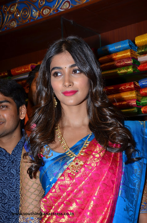 Pooja Hegde Launches Anutex Shopping Mall