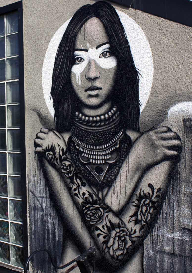 Fin DAC x Angelina Christina New Mural In Costa Mesa, USA – StreetArtNews