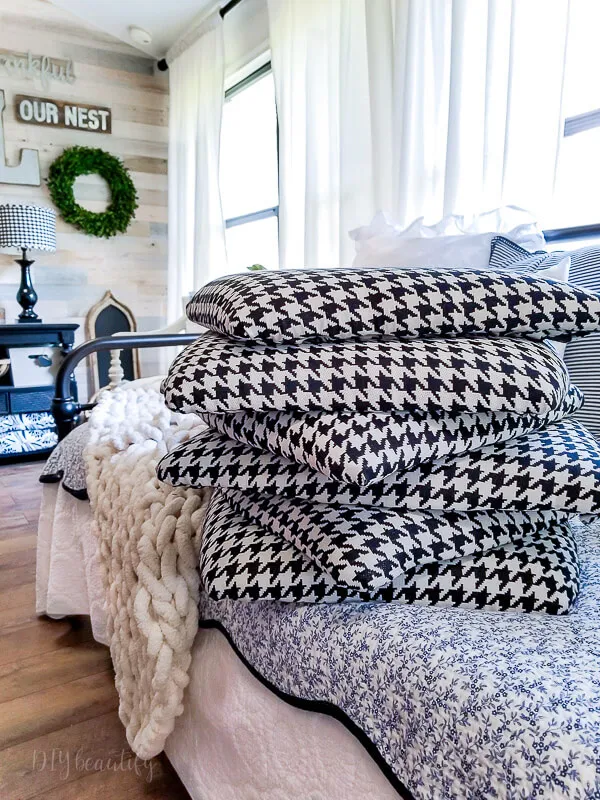 Reupholstering Dining Chair Cushions