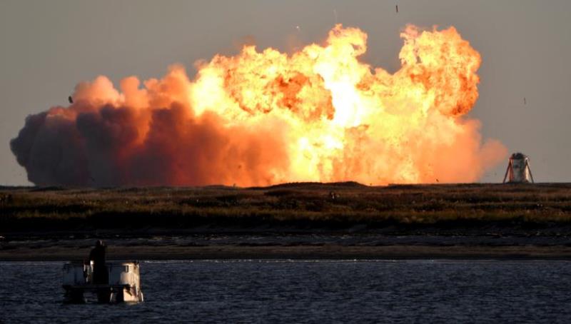Roket Prototipe SpaceX Starship SN9 Meledak saat Mendarat Setelah Peluncuran Uji Coba