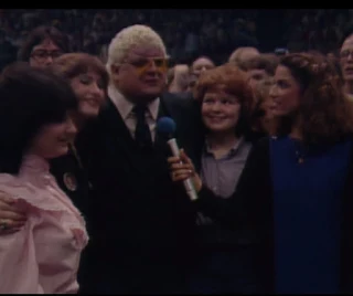 NWA Starrcade 83: A Flare for the Gold - Barbara Clary interviews Dusty Rhodes with some fans