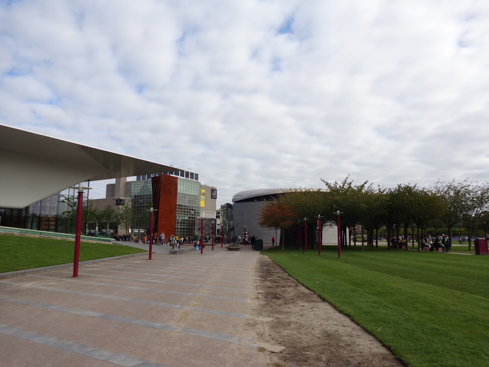 入口が新しくなったゴッホ美術館 Van Gogh Museum In Amsterdam Miruu