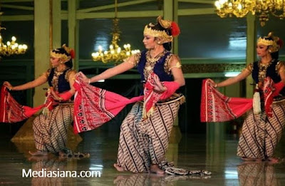 Tari Serimpi Sejarah Gerak Kostum Keunikan Dan Daerahnya Mediasiana Com Media Pembelajaran Masakini