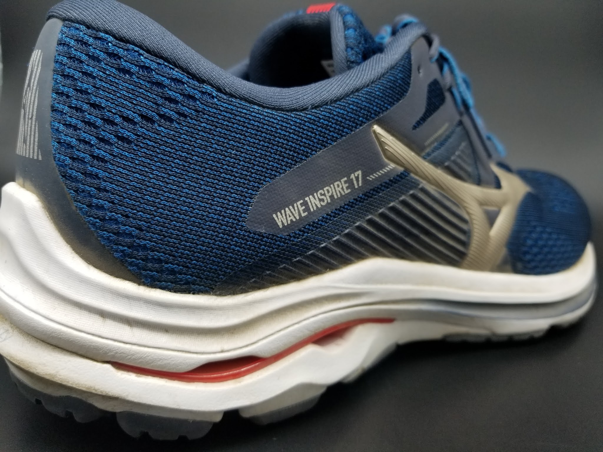 mizuno wave inspire 17 men