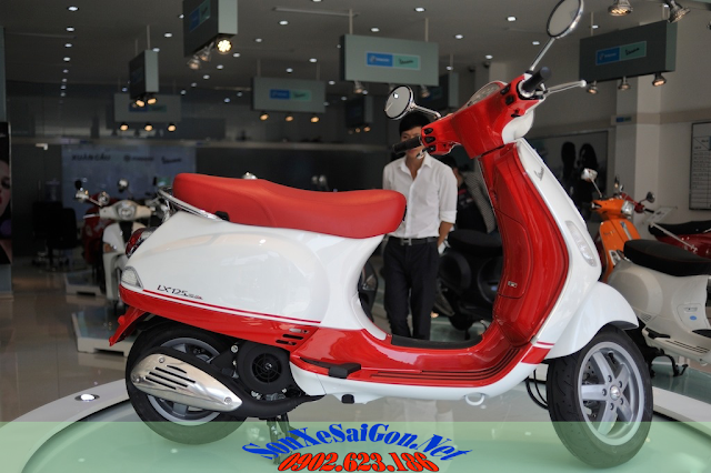 Sơn xe Vespa LX Bi-Color màu trắng đỏ