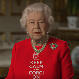 La reina de Inglaterra se pone un traje verde croma e Internet hace su magia. 41 2024