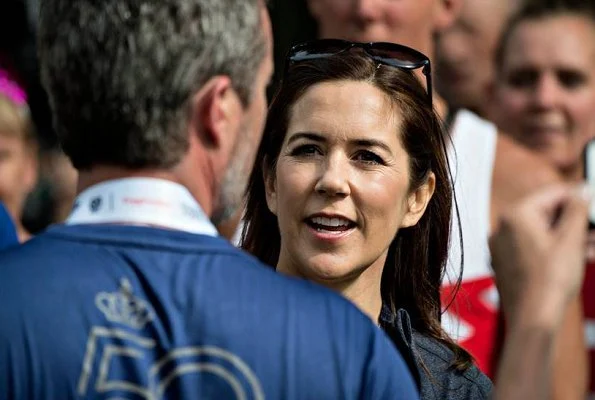 Crown Princess Mary started the One Mile Run, in which Prince Frederik participated in Royal Run. 50th birthday celebrations of Crown Prince Frederik