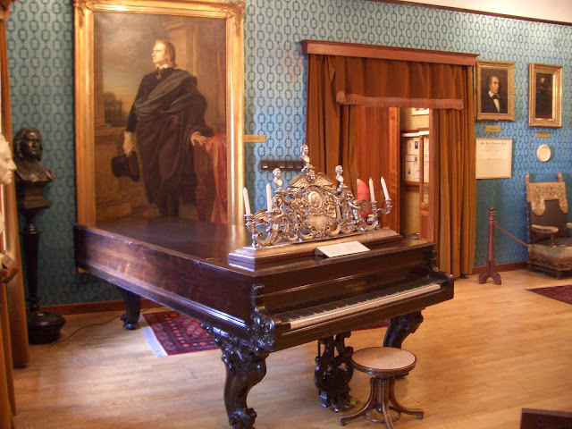 Arata_LisztMusee_新田英之