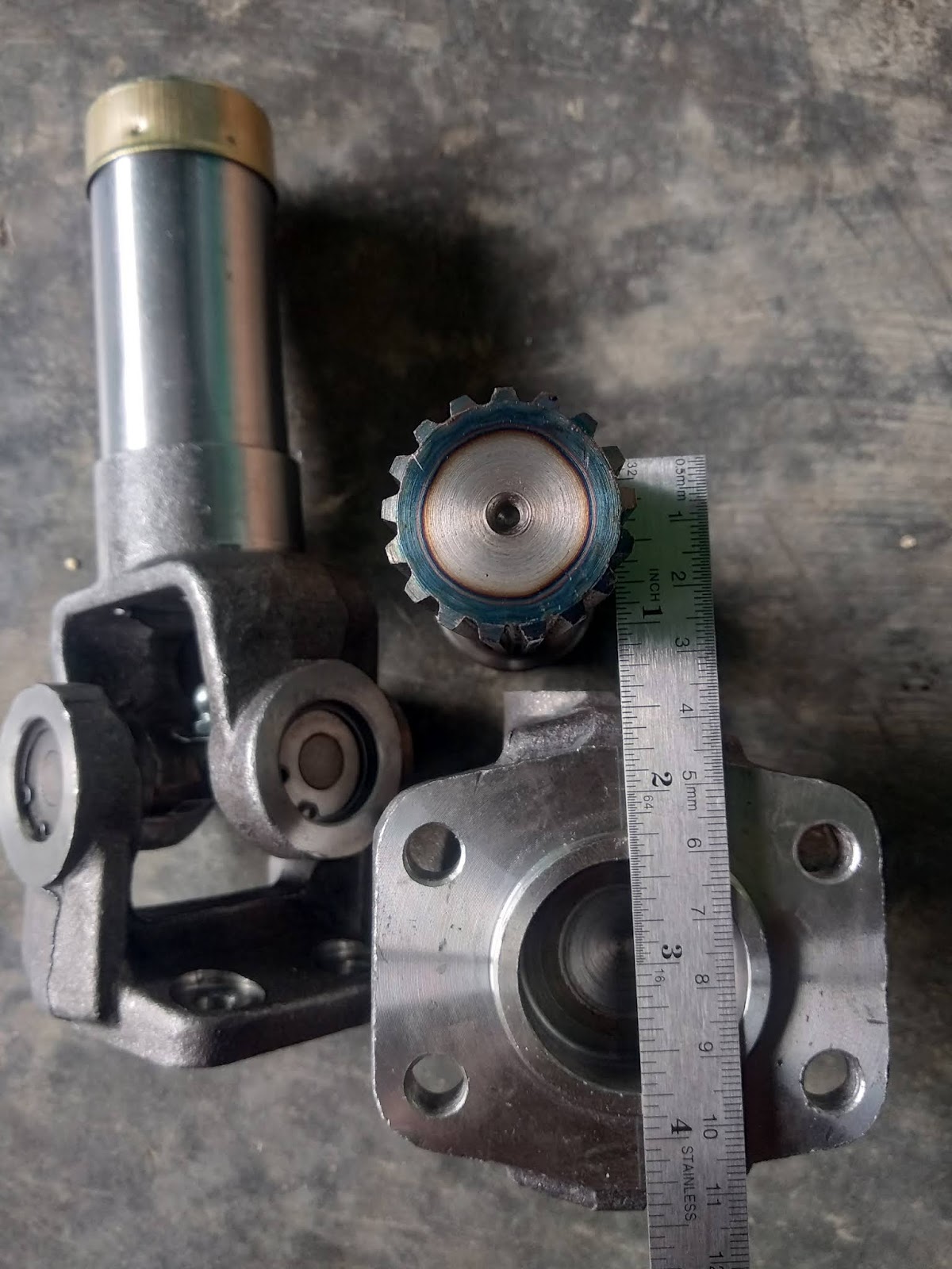 GURAH MESIN BEKASI Jual Cross joint kopel PTO / Drive shaft untuk