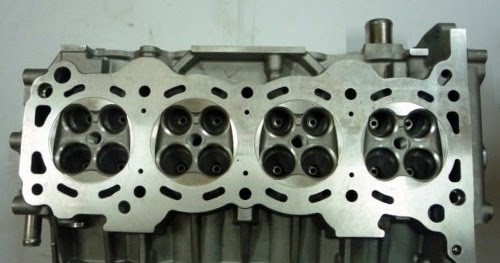 SkyBlog'z &gt;&gt; Fungsi Cylinder Head Dan Komponennya SkyZicious