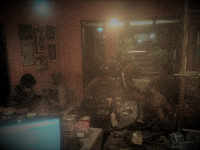 just a reguler night in our place  #TetapNgopi Kopi Jember di @rumahkafejember #TetapProtokolNewNormal #JanganNulari #JanganKetularan