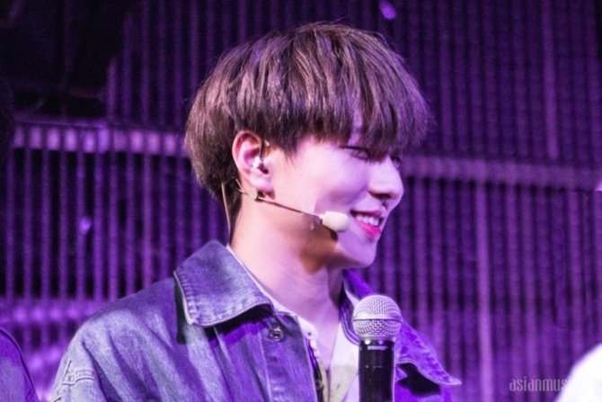 내기준 웃을때 눈웃음이 귀여운 남돌 | 인스티즈