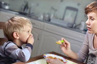 Mengatasi anak susah makan