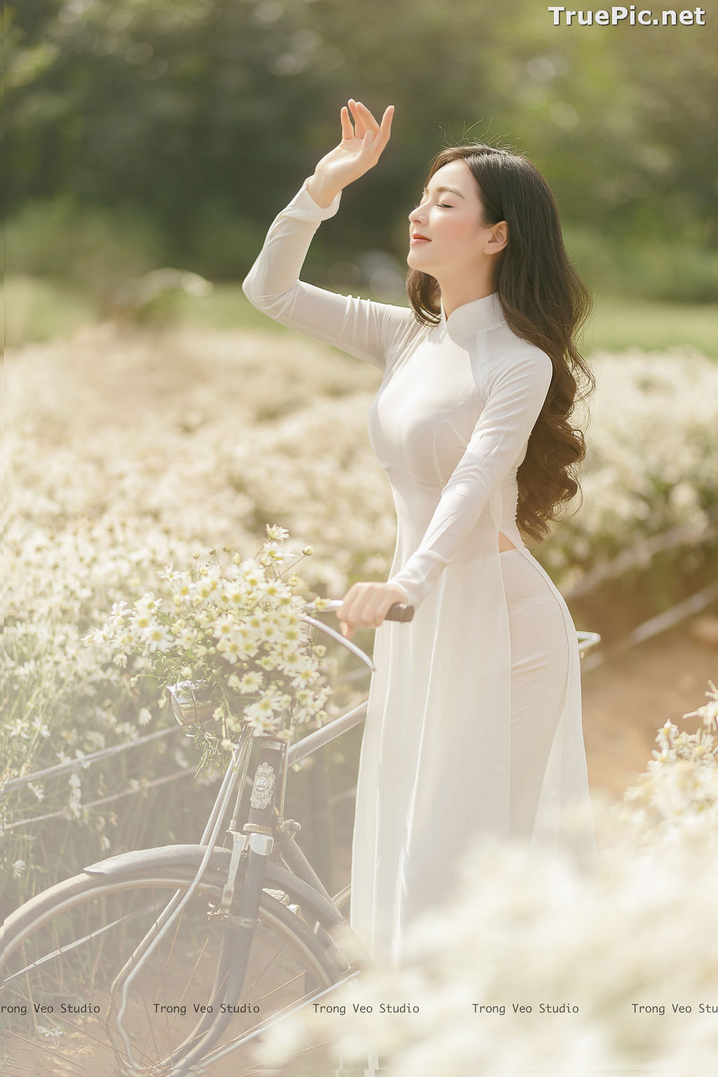 Image The Beauty of Vietnamese Girls with Traditional Dress (Ao Dai) #3 - TruePic.net - Picture-27