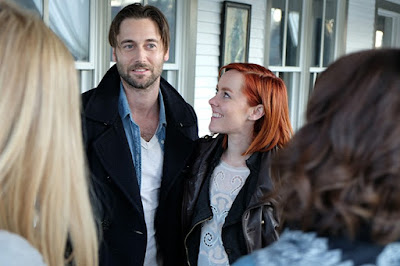 Jena Malone and Ryan Eggold in Lovesong (6)