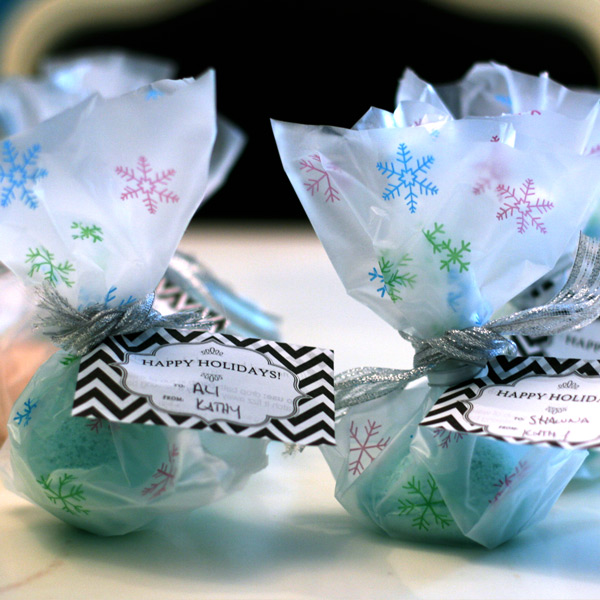 Bleep Bloop How to make your own Bath Bombs